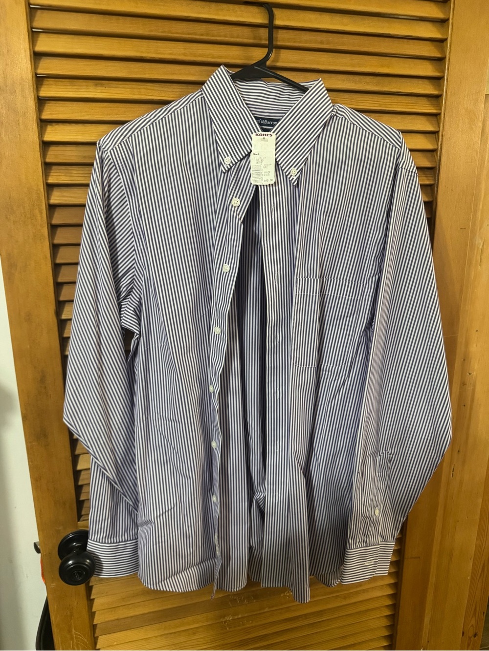 croft & barrow Men's Navy and White Narrow Stripe Button-Down Shirt